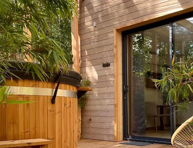 Madame Imagine, & Apartmán *